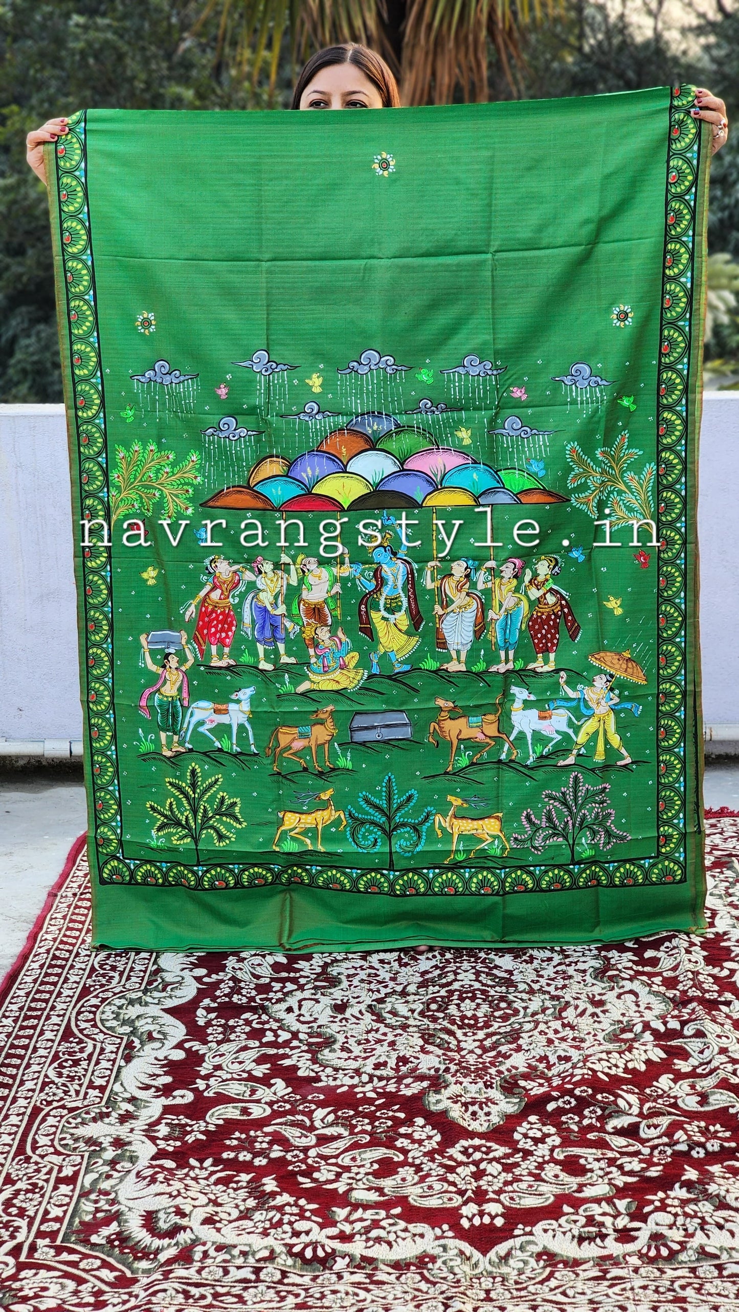Giri Govardhan Pattachitra Silk saree