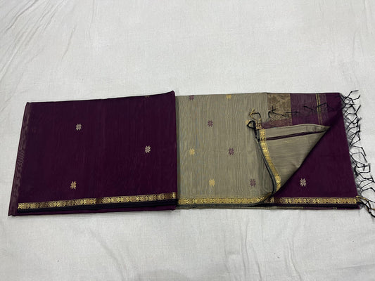 Thin border Maheshwari Saree with all over booti