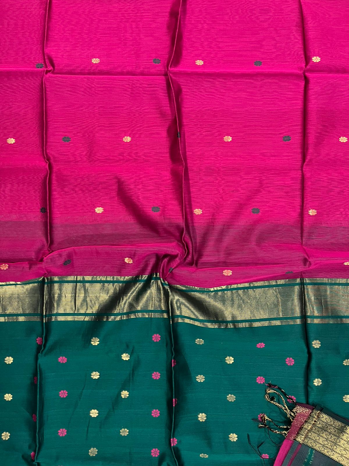 Dark pink and Green Maheshwari saree